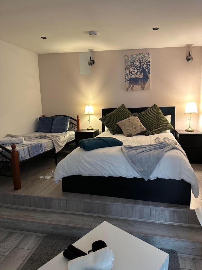 Charming Studio Apartment In Londra Dış mekan fotoğraf