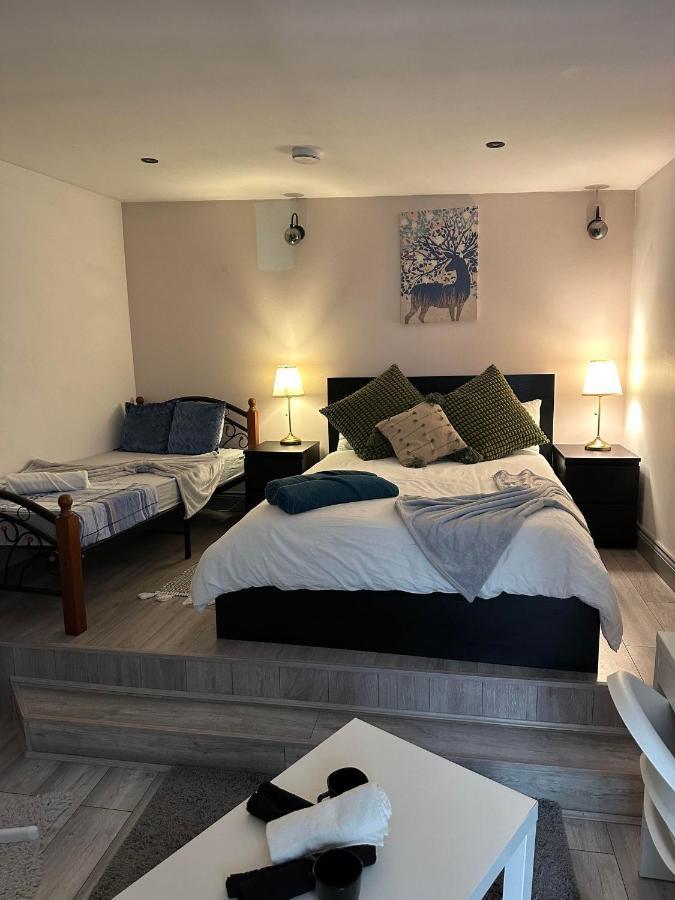 Charming Studio Apartment In Londra Dış mekan fotoğraf